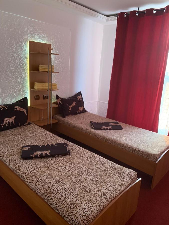 Karra Hotels Voluntari Bagian luar foto