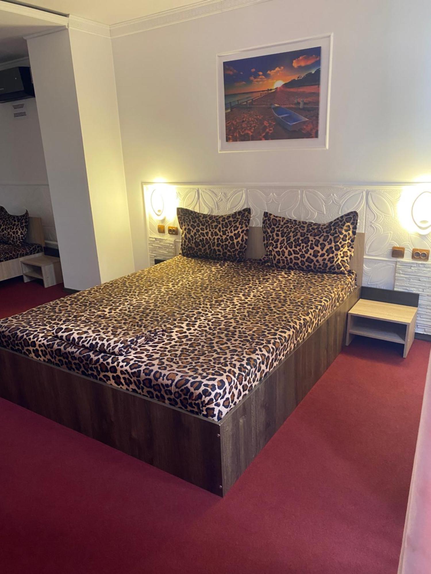Karra Hotels Voluntari Bagian luar foto