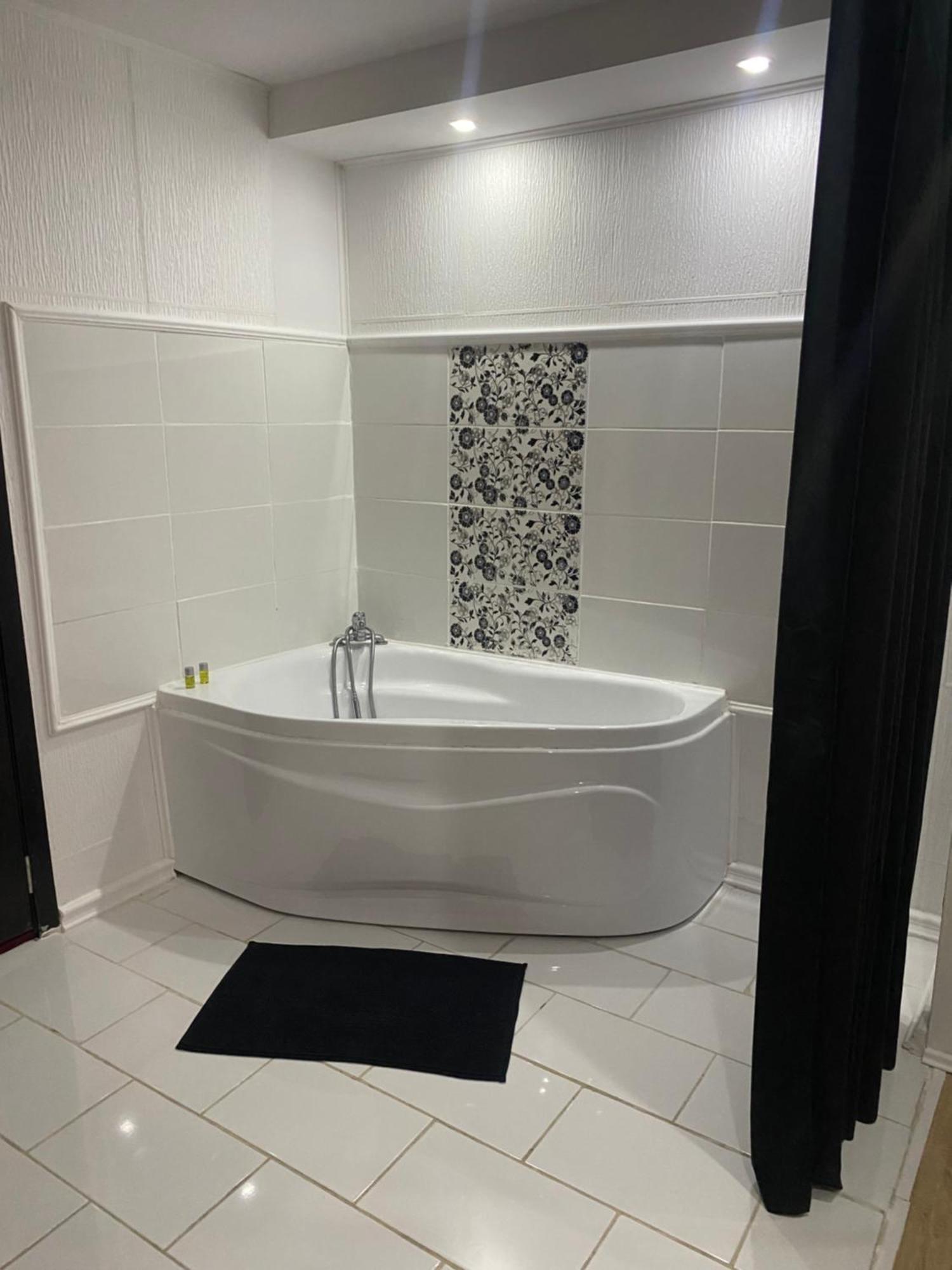 Karra Hotels Voluntari Bagian luar foto