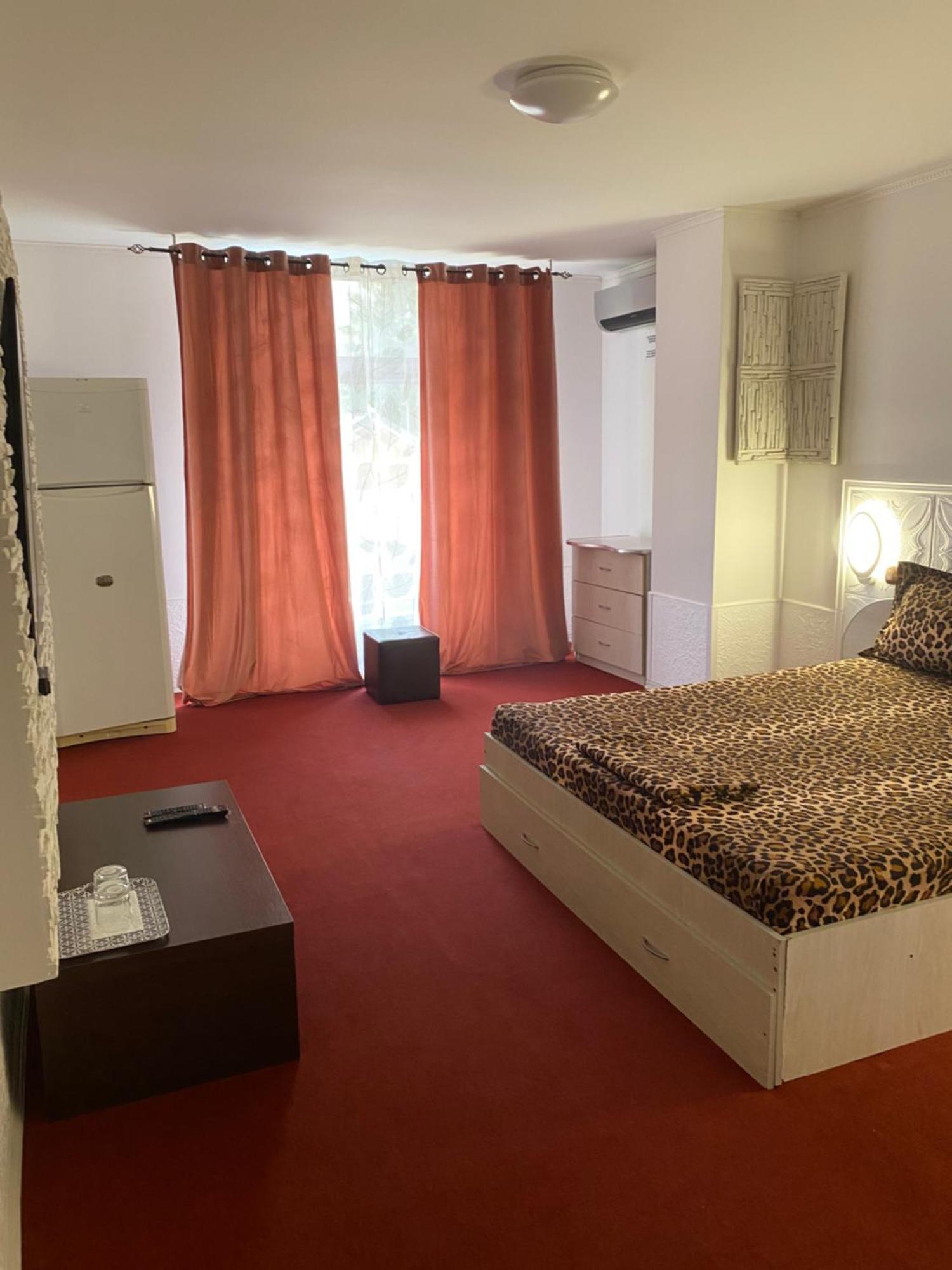 Karra Hotels Voluntari Bagian luar foto