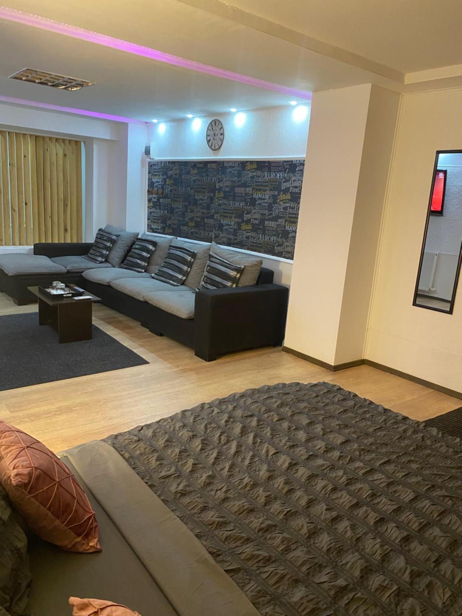 Karra Hotels Voluntari Bagian luar foto