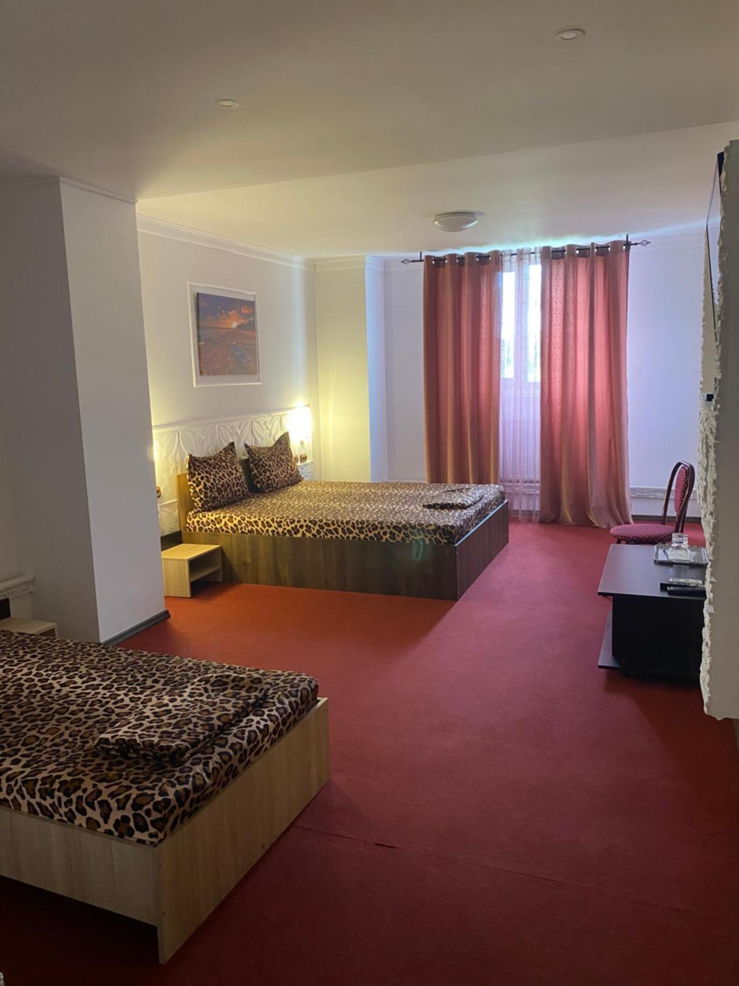 Karra Hotels Voluntari Bagian luar foto