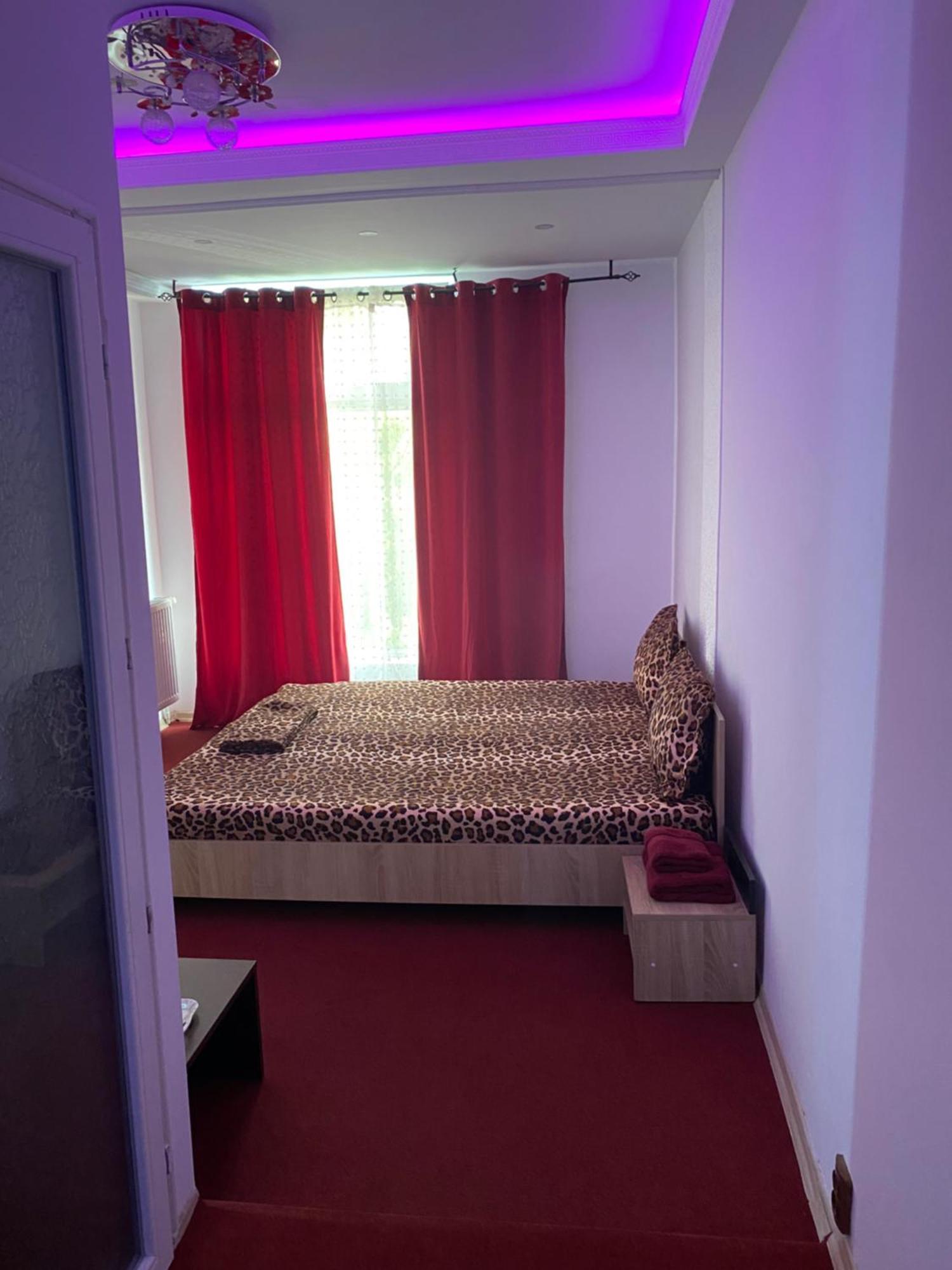 Karra Hotels Voluntari Bagian luar foto